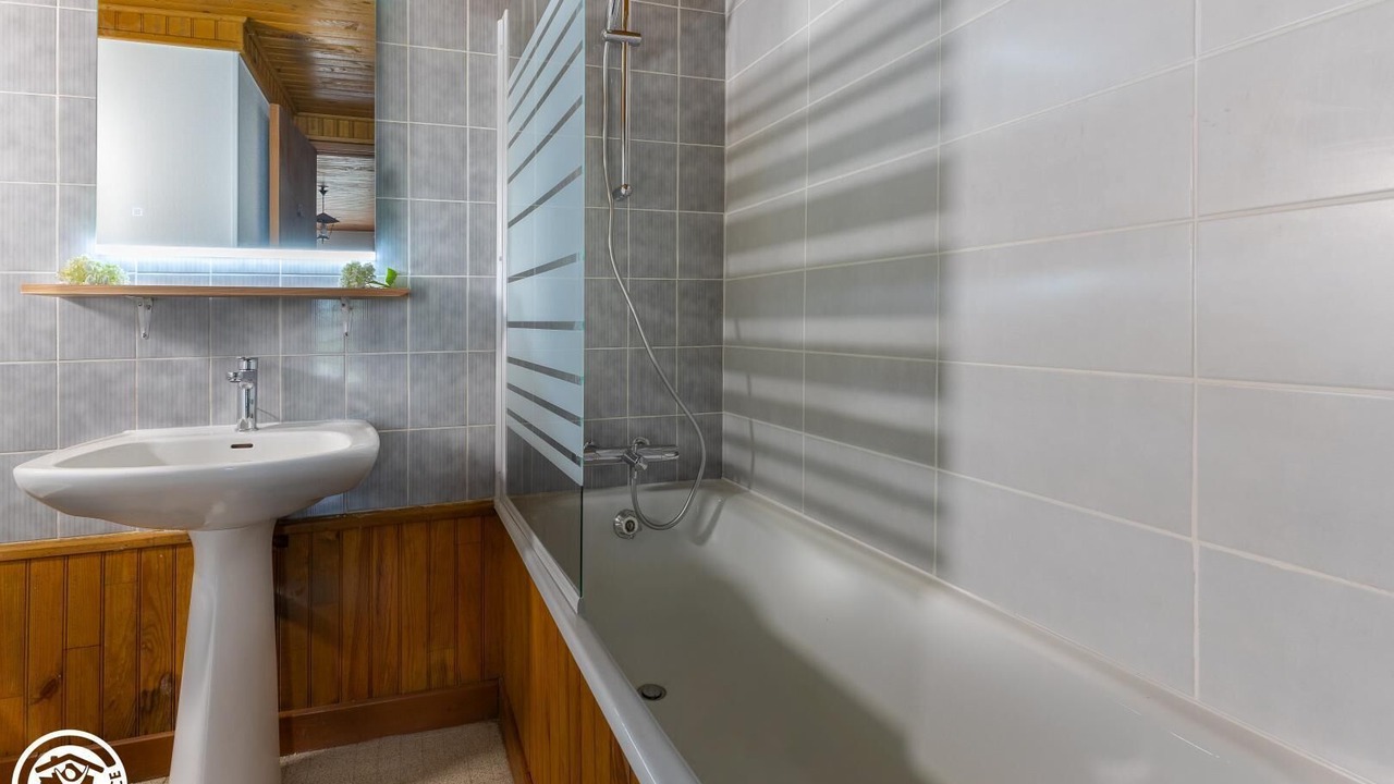 Photo of Bathroom in Perpezat