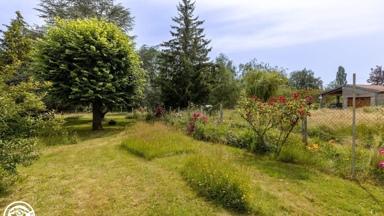 Photo of Outdoor in Champs