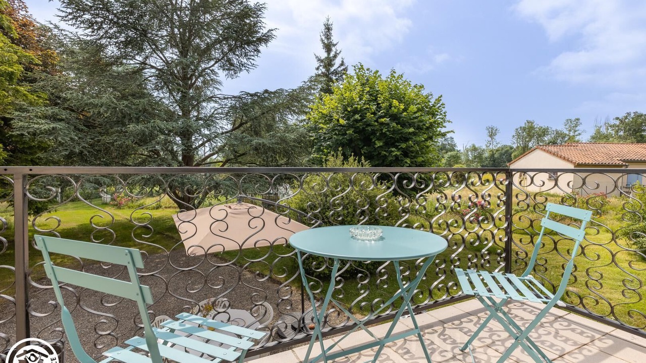 Photo of Outdoor in Champs