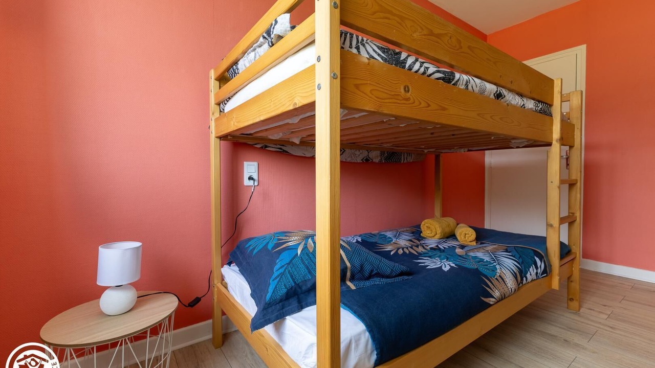 Photo of Bedroom in Champs