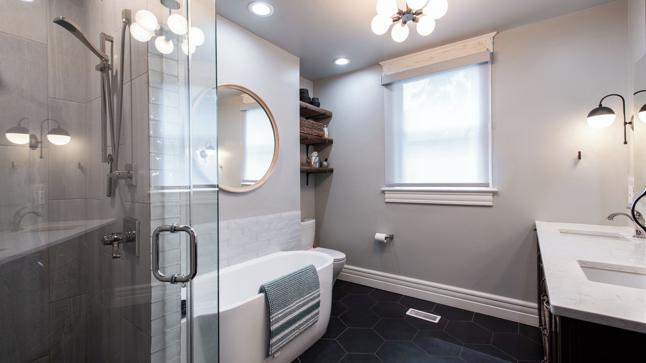 Photo of Bathroom in Cherokee Triangle