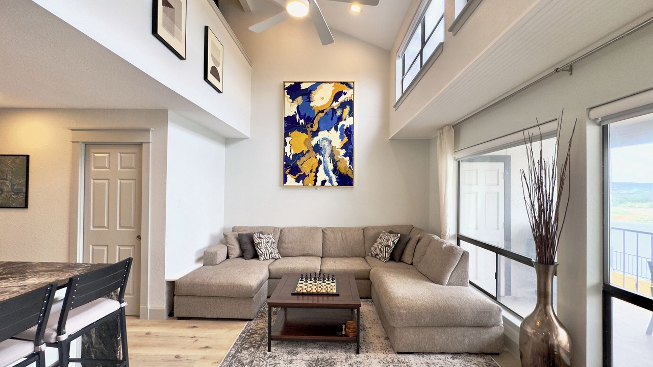 Photo of Livingroom in Briarcliff