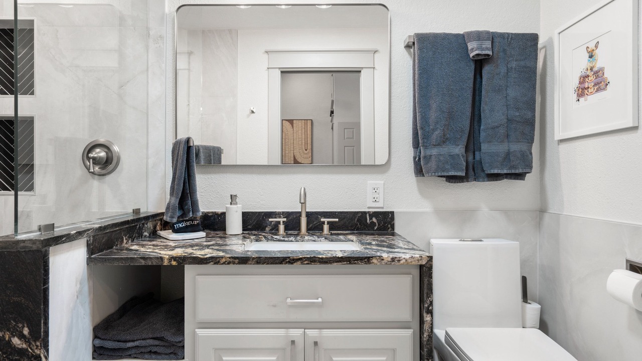 Photo of Bathroom in Briarcliff