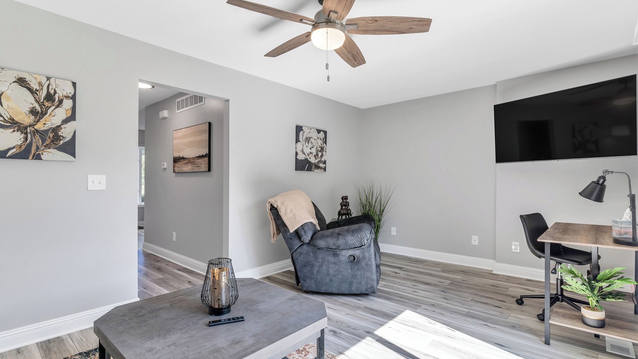 Photo of Bedroom in Holly