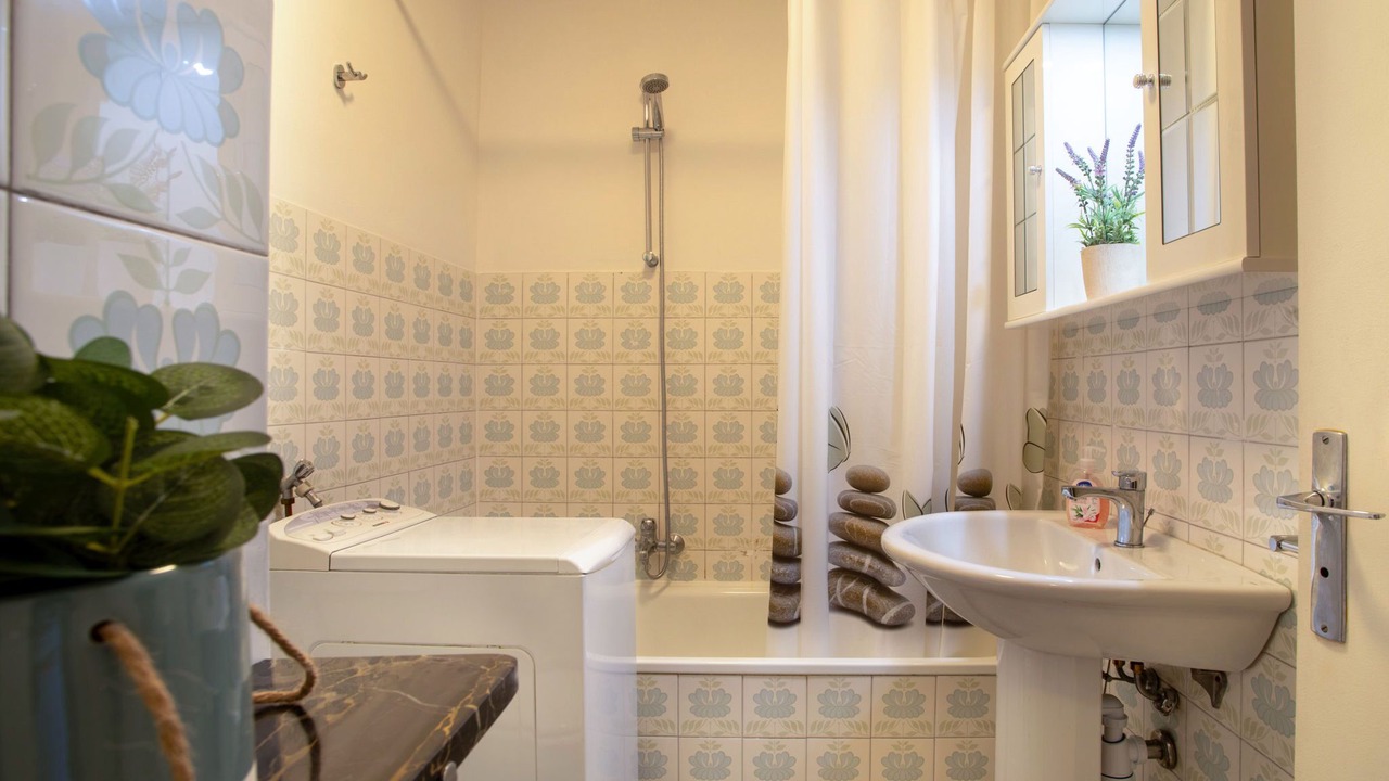 Photo of Bathroom in Saint-Laurent-du-Var