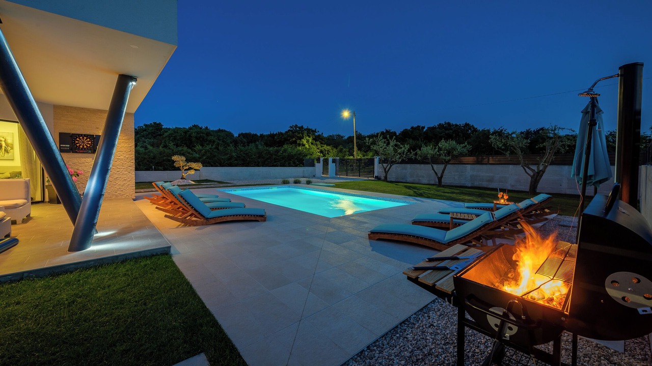 Photo of Patio Balcony in Mali Vareski