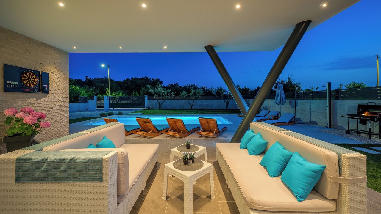 Photo of Patio Balcony in Mali Vareski