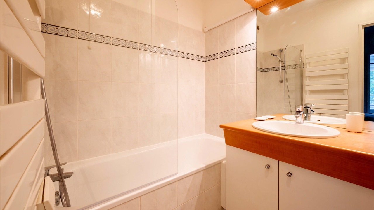 Photo of Bathroom in Centre Ville