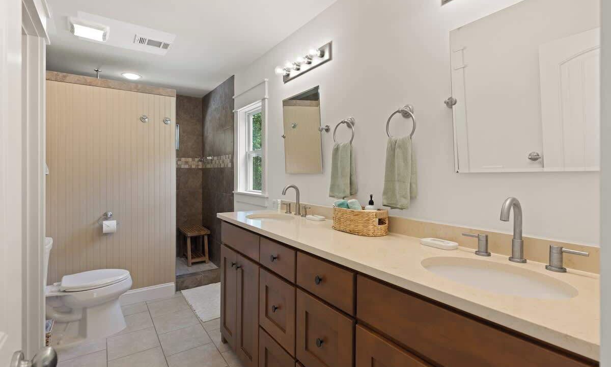 Photo of Bathroom in Waverly