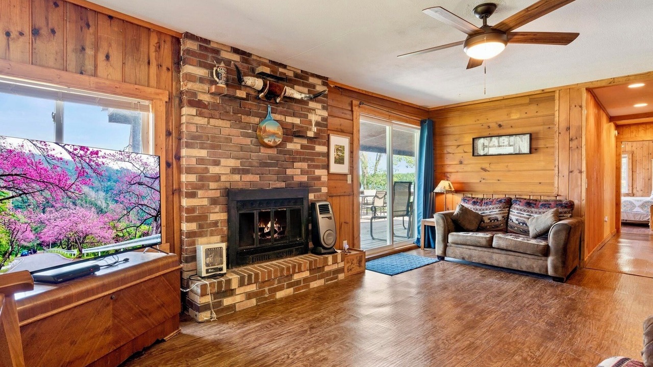 Photo of Livingroom in Ossipee
