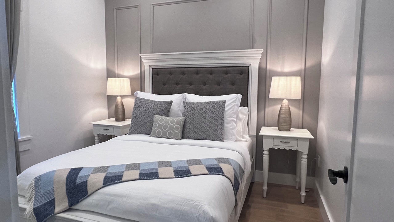 Photo of Bedroom in Lagoon Heights