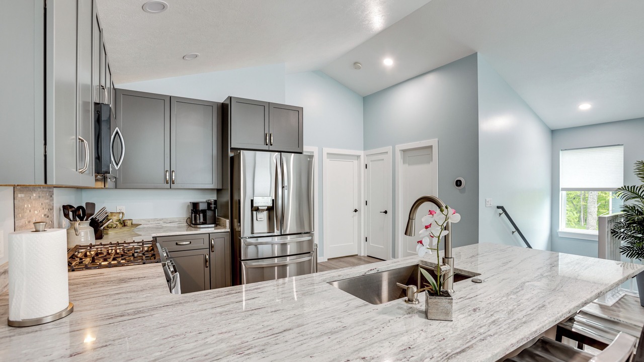 Photo of Kitchen in Higgins Lake