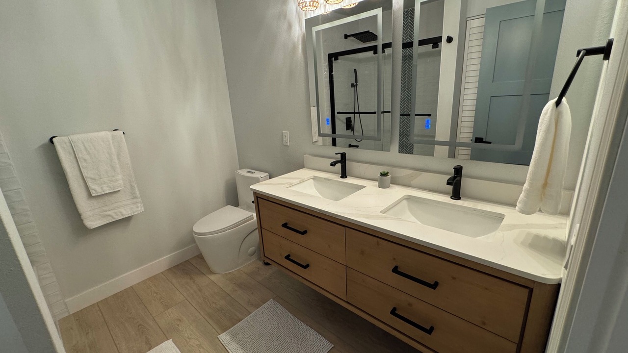 Photo of Bathroom in Francolin Place