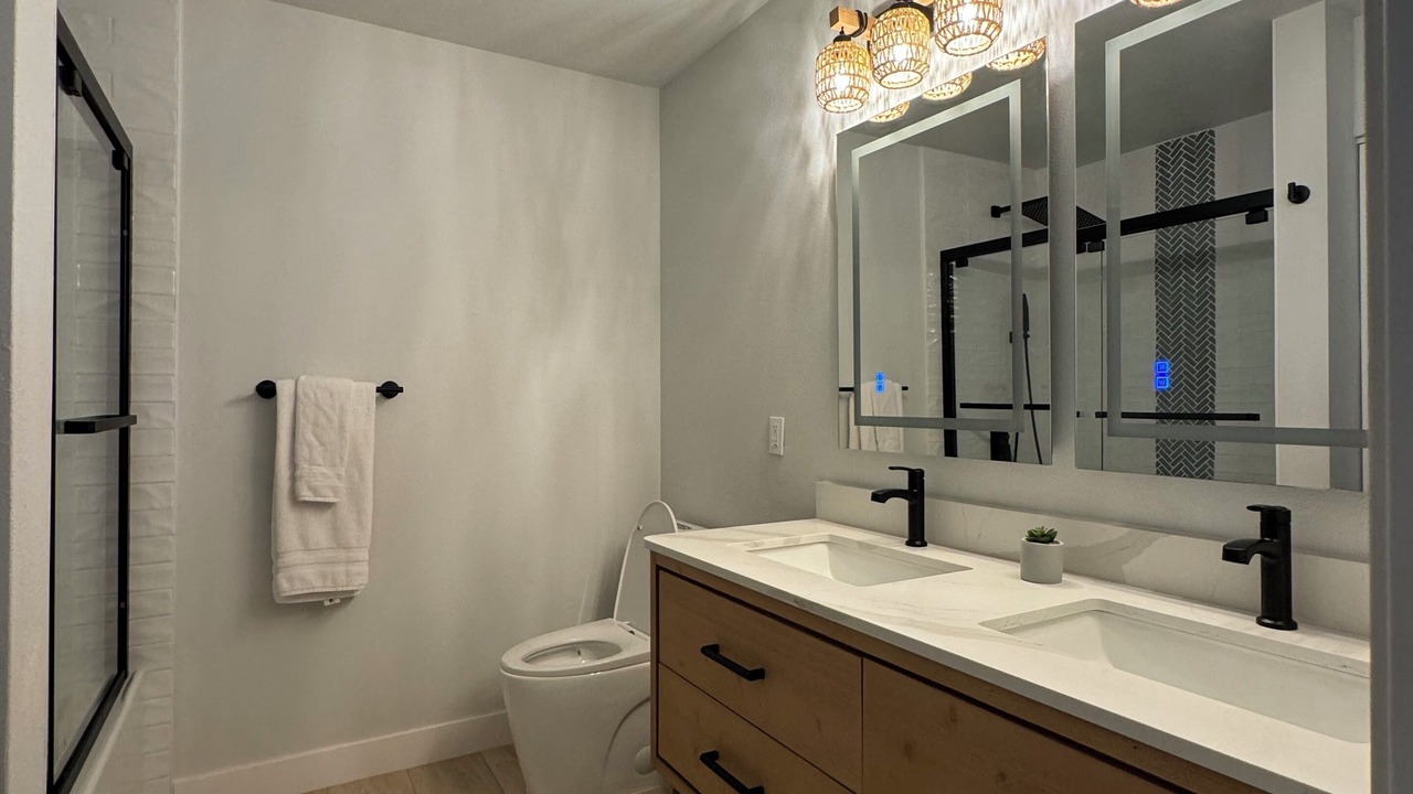 Photo of Bathroom in Francolin Place