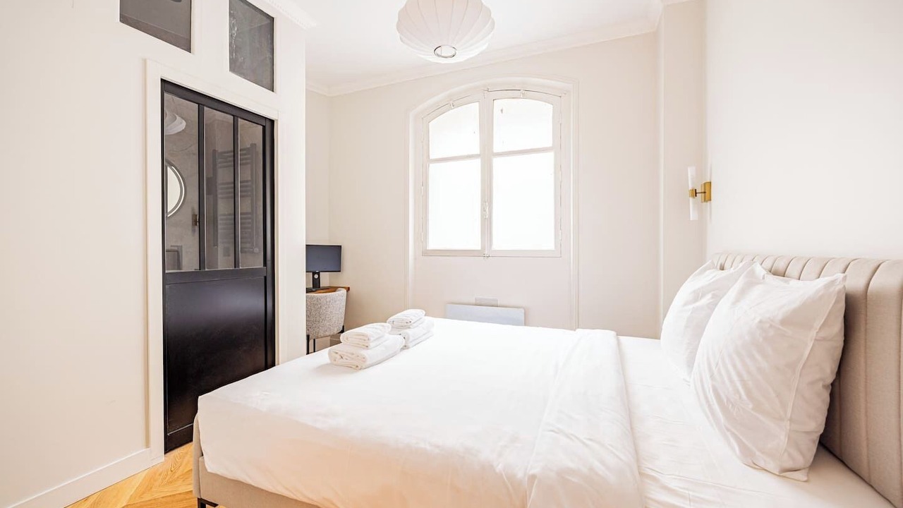 Photo of Bedroom in Porte-Dauphine