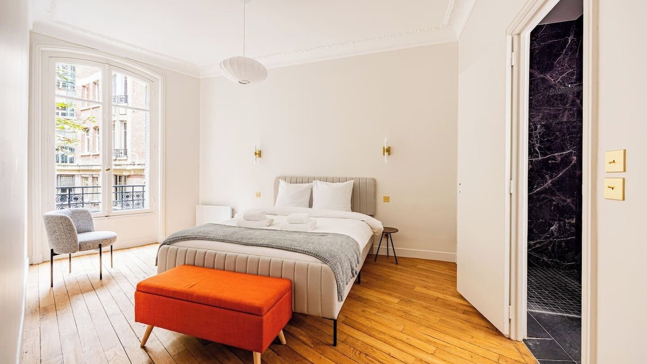 Photo of Bedroom in Porte-Dauphine