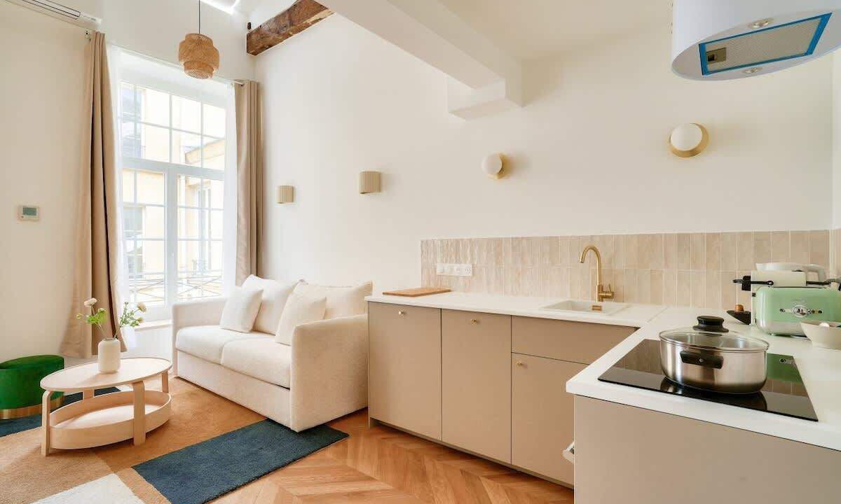 Photo of Kitchen in Quartier Saint-Ambroise