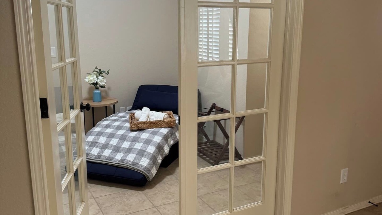 Photo of Bedroom in Biggs Field