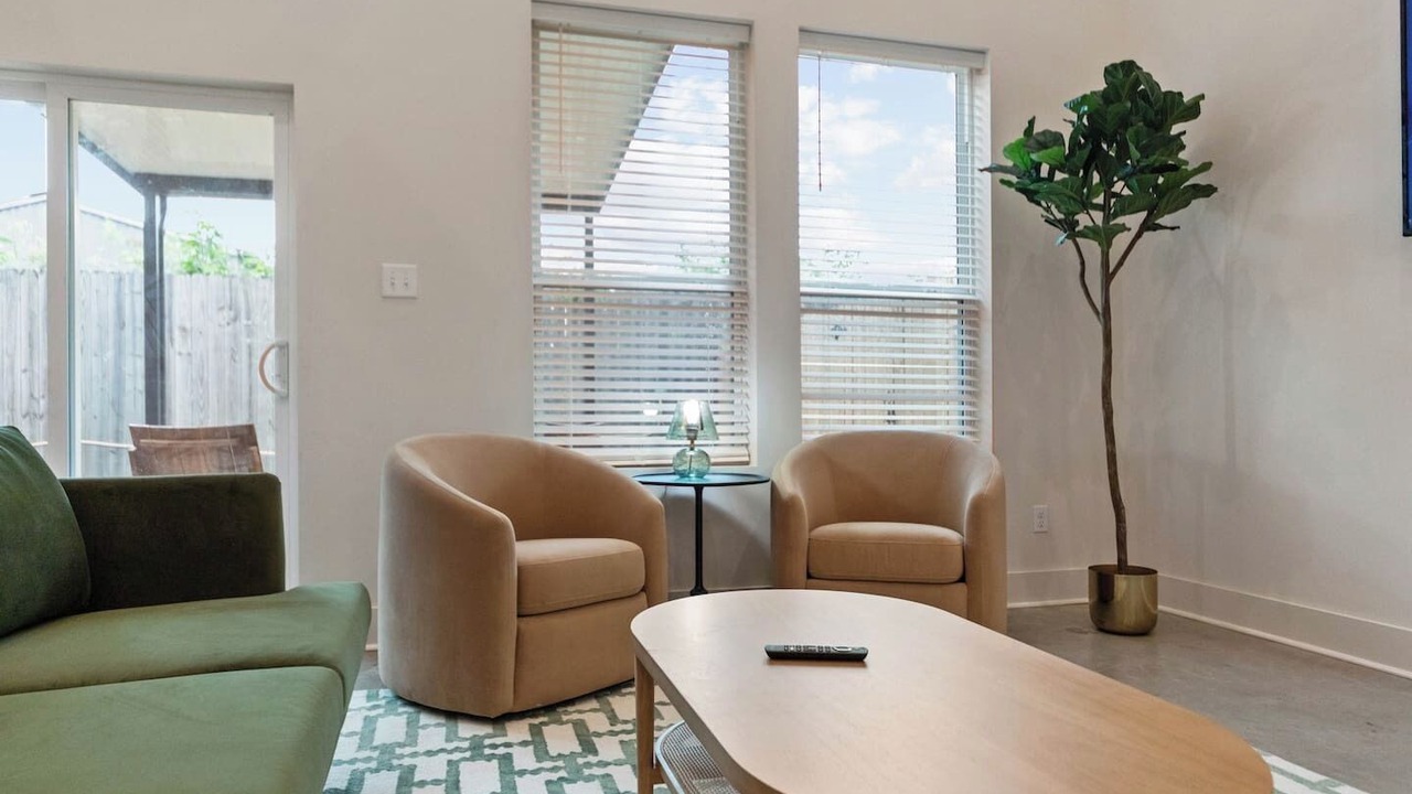 Photo of Livingroom in Lafayette