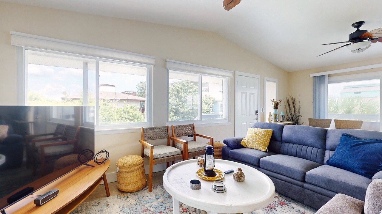 Photo of Livingroom in Bethune Beach