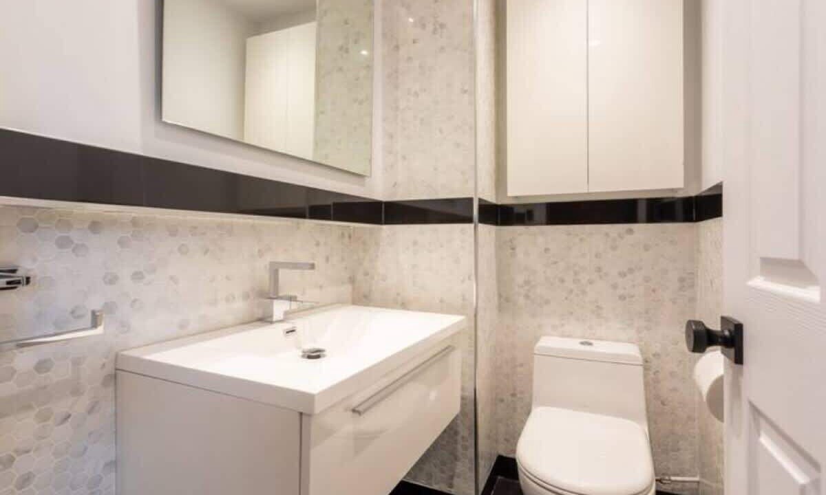 Photo of Bathroom in Plateau Mont Royal