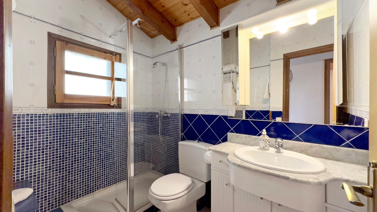 Photo of Bathroom in Prullans