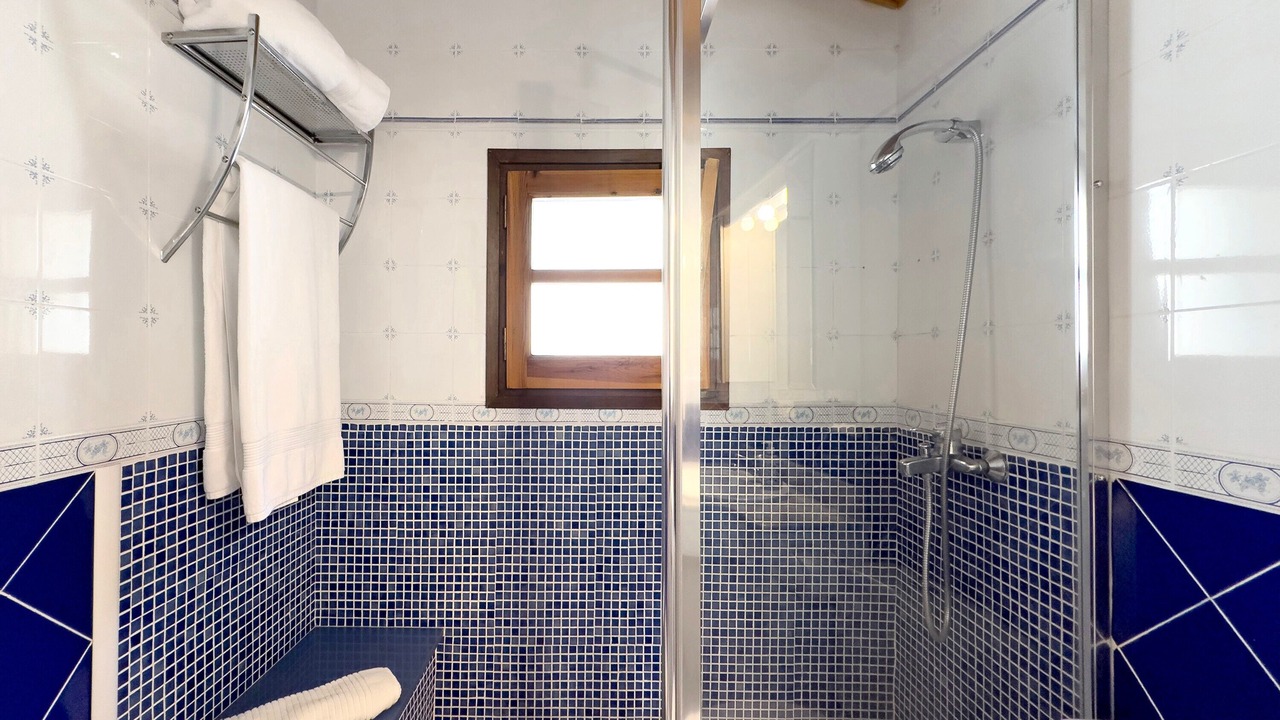 Photo of Bathroom in Prullans