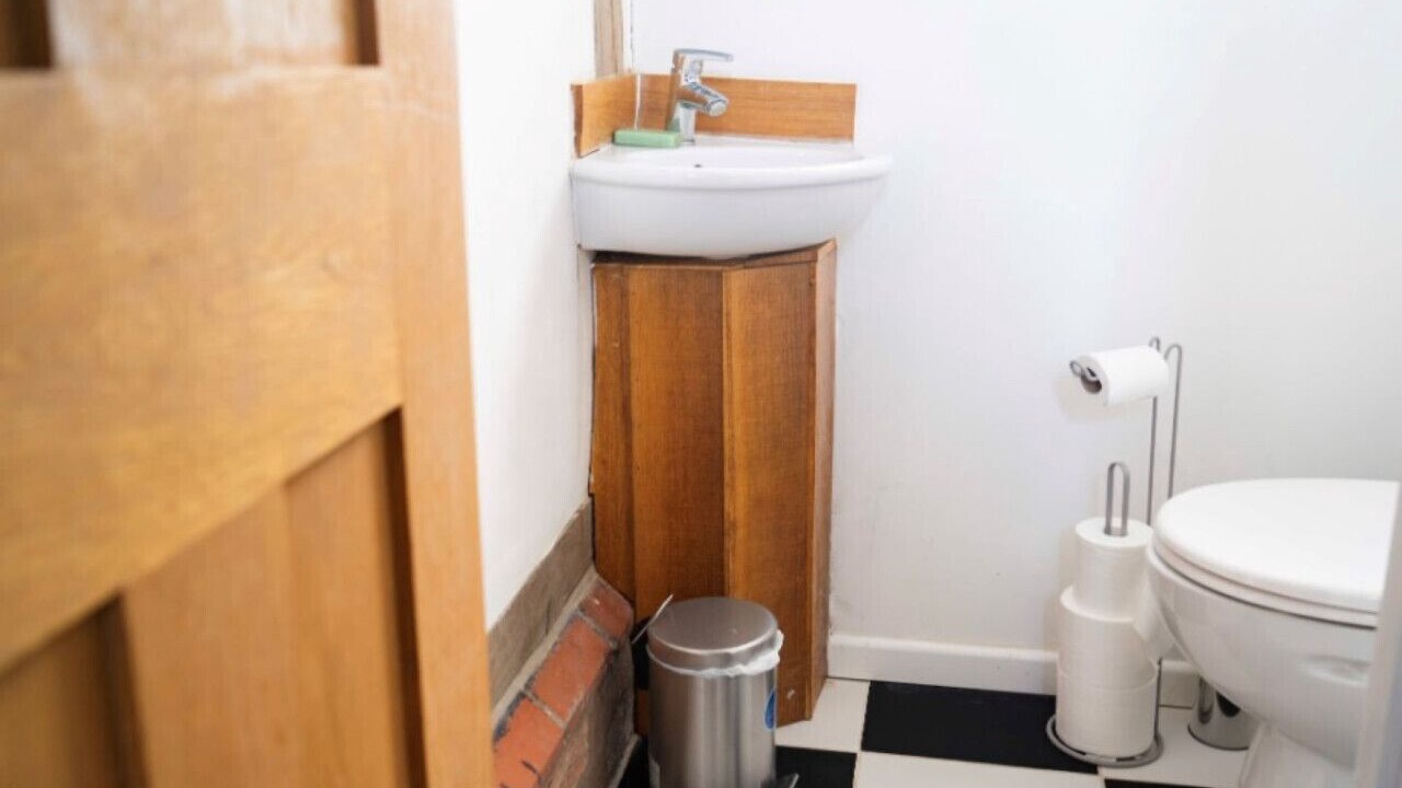 Photo of Bathroom in Manningford Bruce