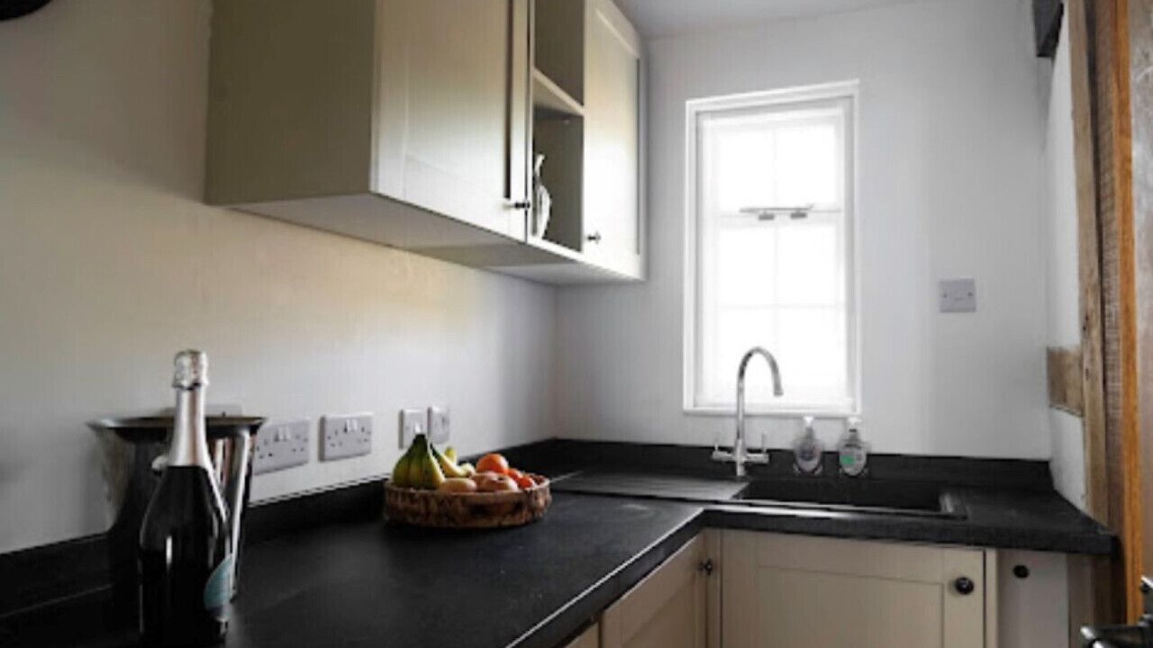 Photo of Kitchen in Manningford Bruce