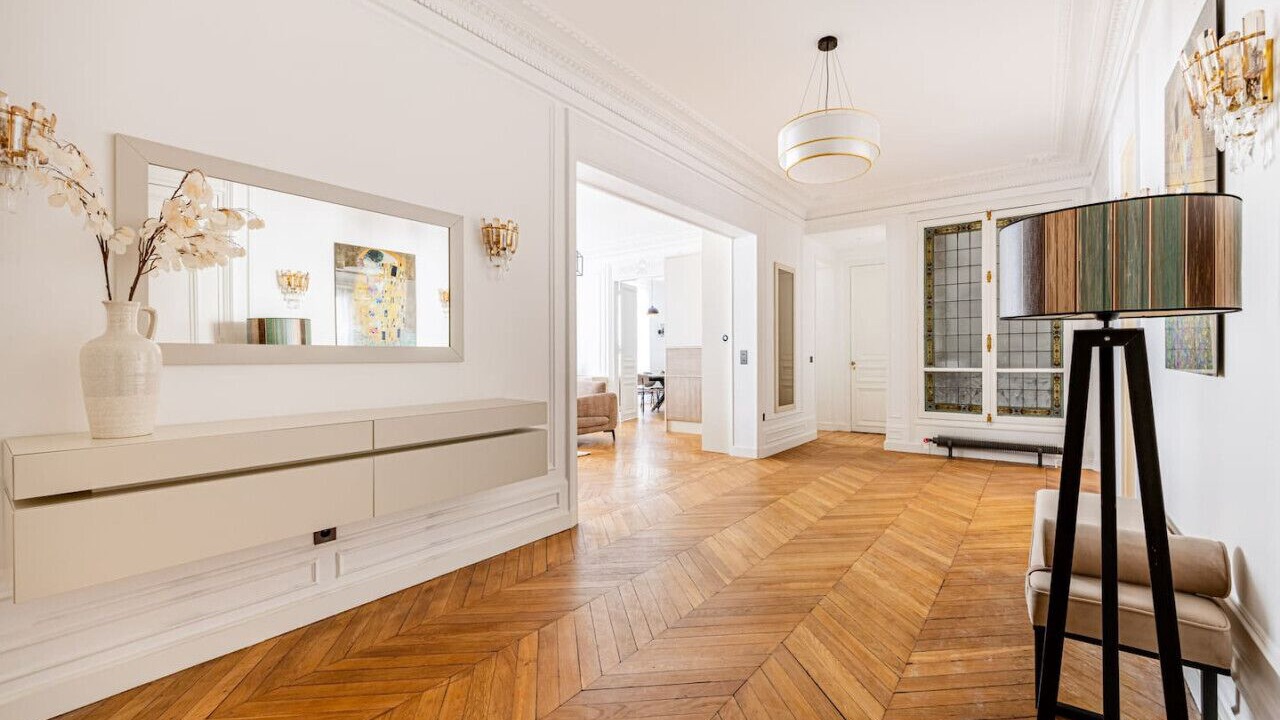 Photo of Others in 8th Arrondissement