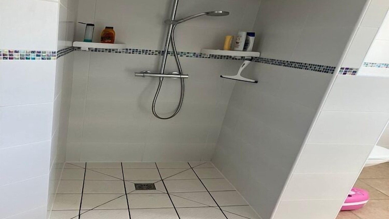 Photo of Bathroom in Felines-Minervois