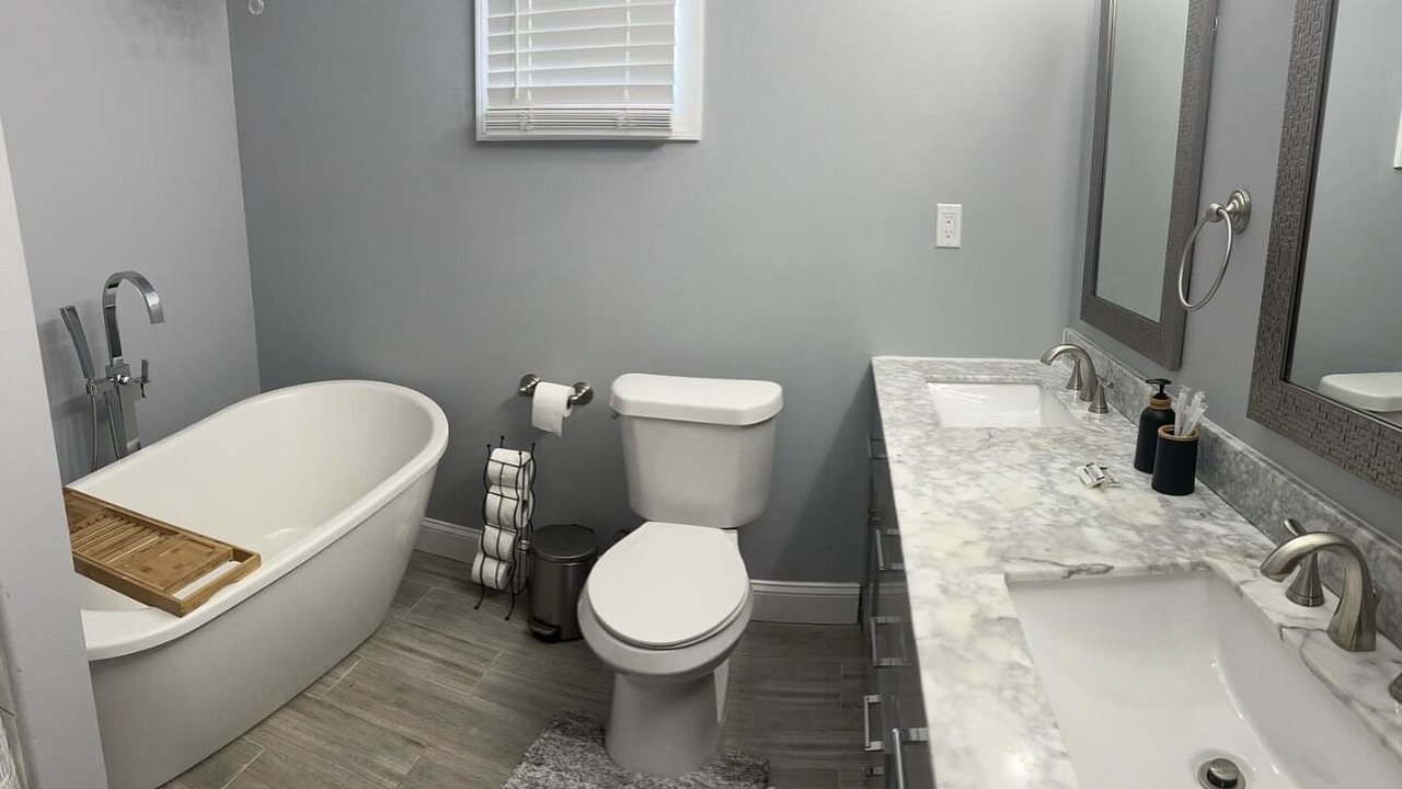 Photo of Bathroom in Southwestern