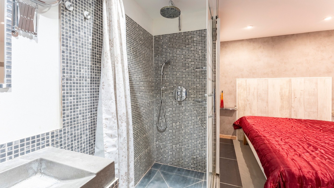 Photo of Bathroom in Vedene