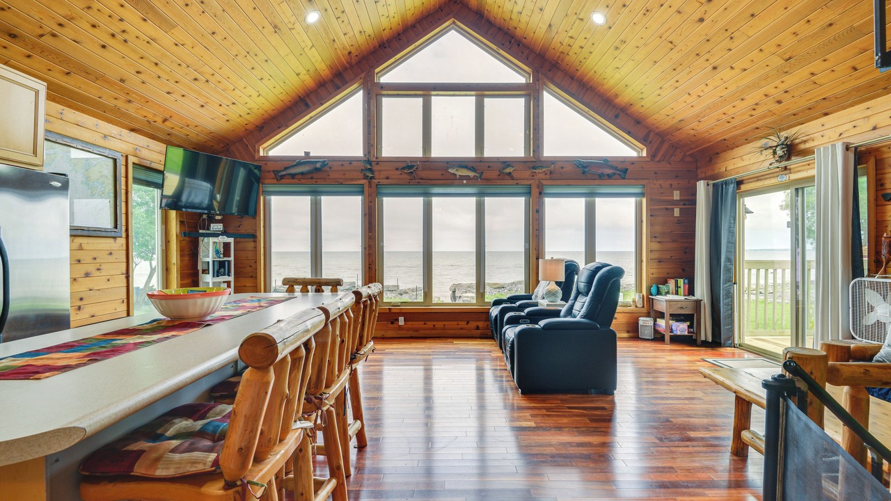 Photo of Bedroom in Three Mile Bay