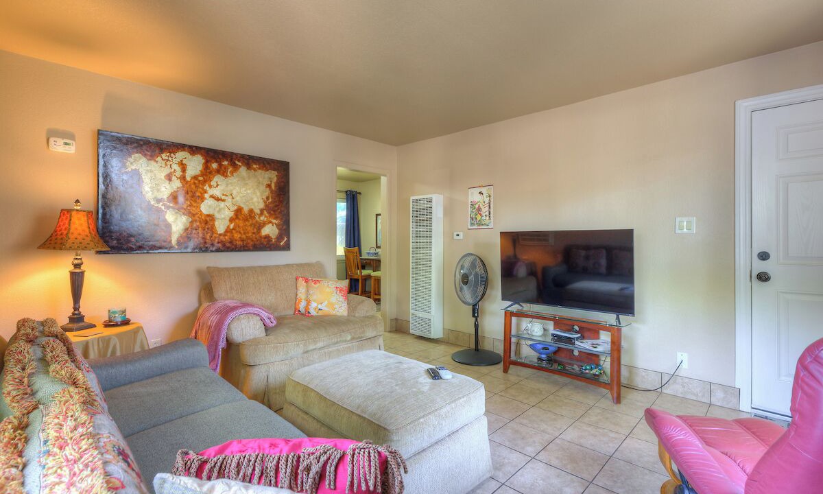 Photo of Livingroom in Oroville