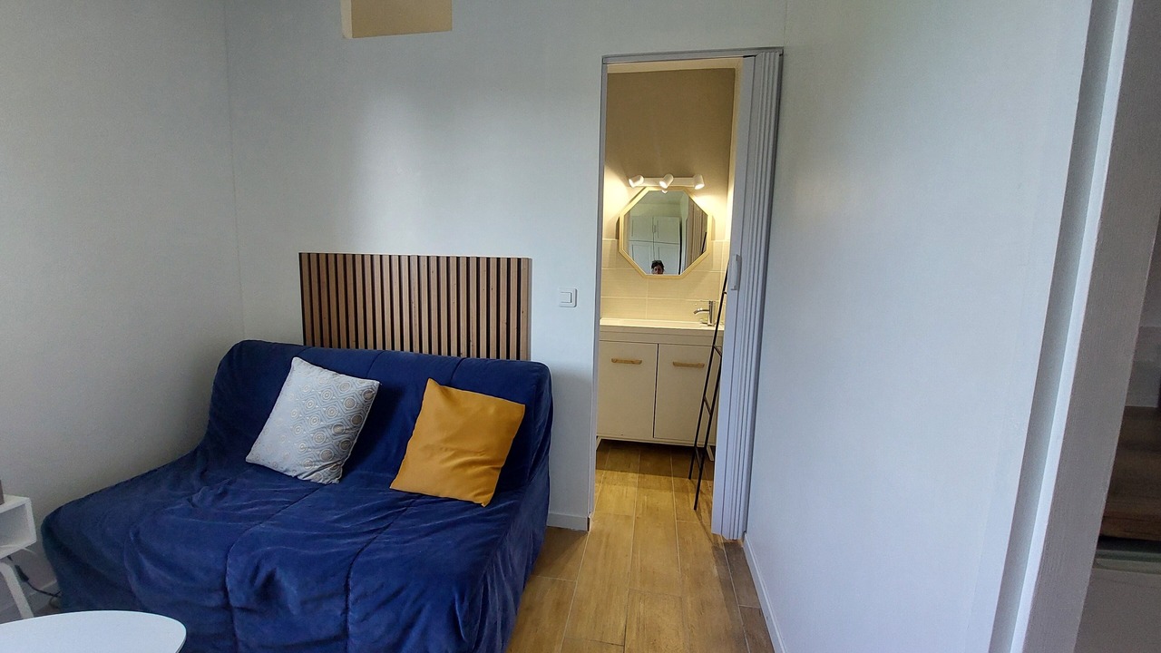 Photo of Bedroom in Aureville