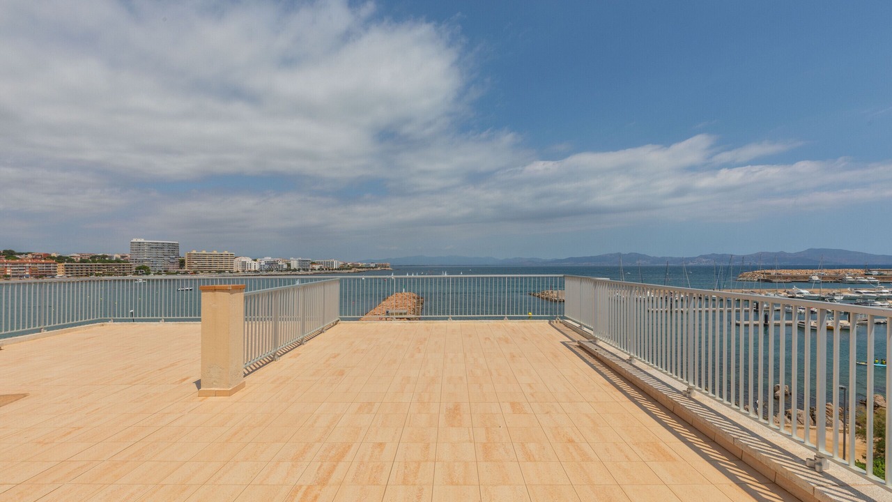 Photo of Patio Balcony in L'Escala