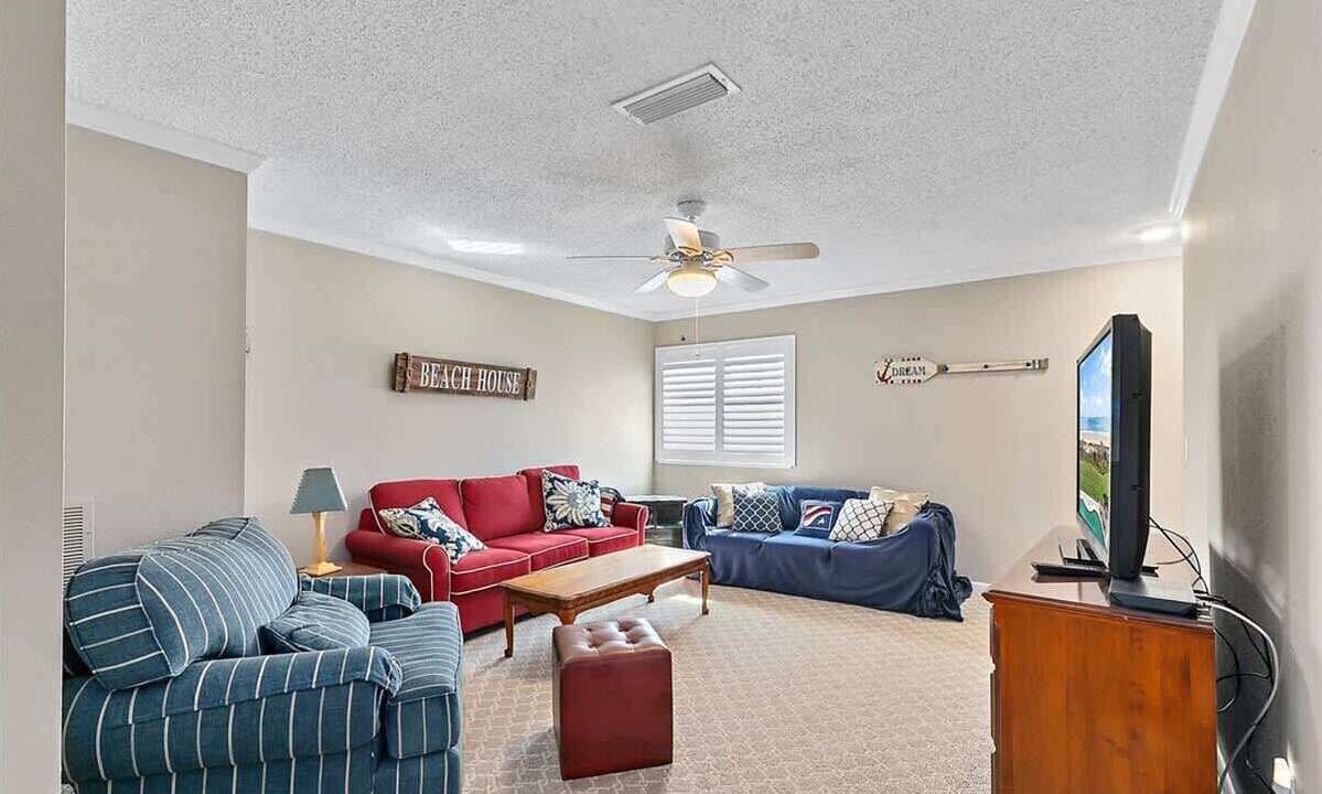 Photo of Livingroom in Sawgrass