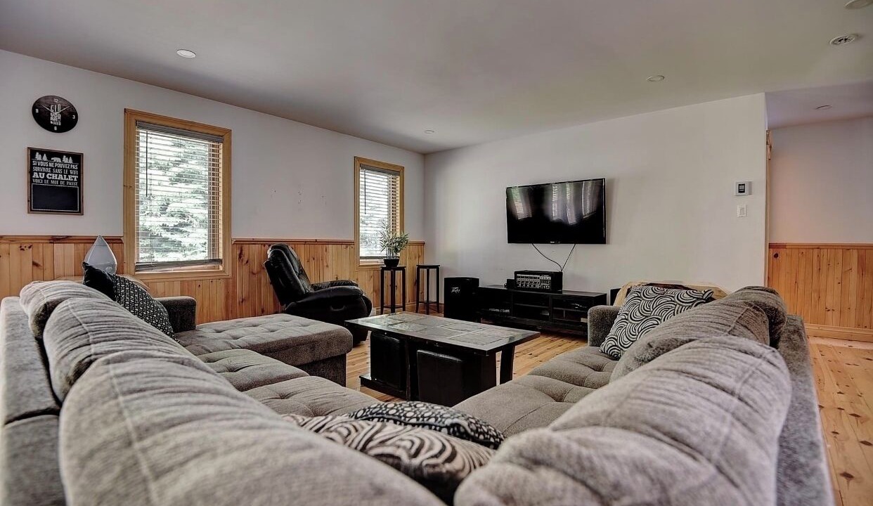 Photo of Livingroom in Saint-Michel-des-Saints