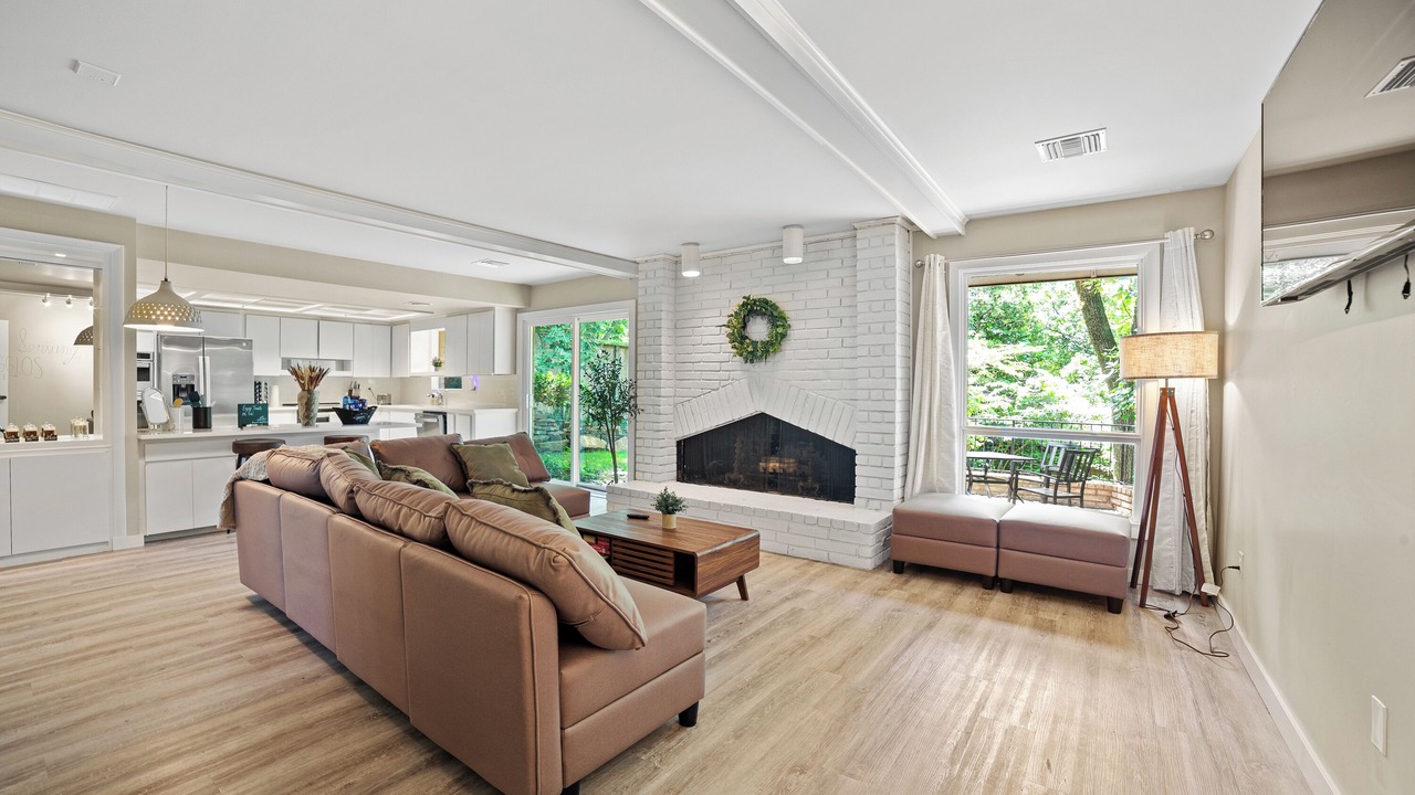 Photo of Livingroom in South Tulsa