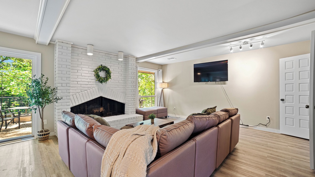 Photo of Livingroom in South Tulsa