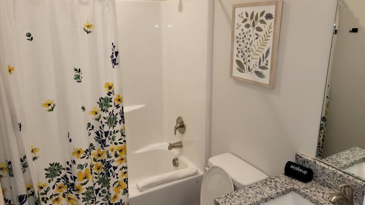 Photo of Bathroom in Elkhorn