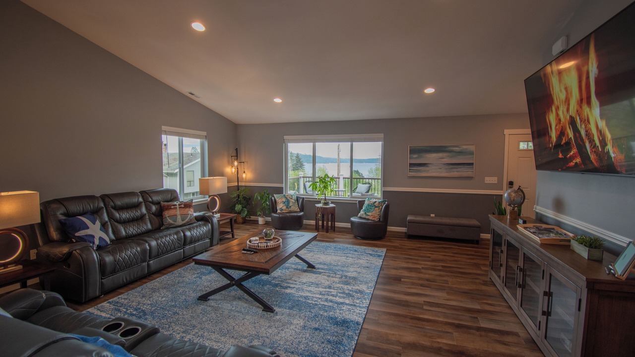 Photo of Livingroom in Shelton