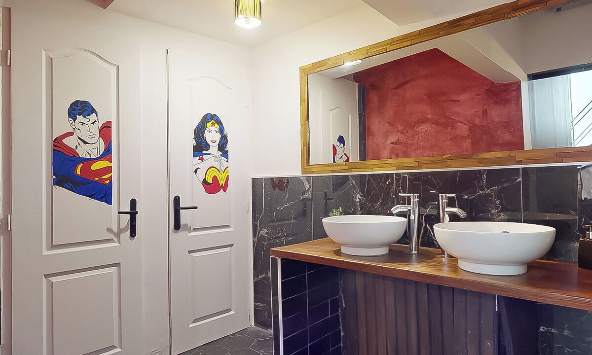 Photo of Bathroom in Suresnes