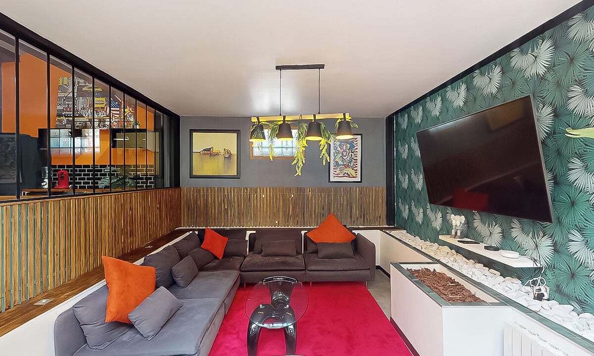 Photo of Livingroom in Suresnes