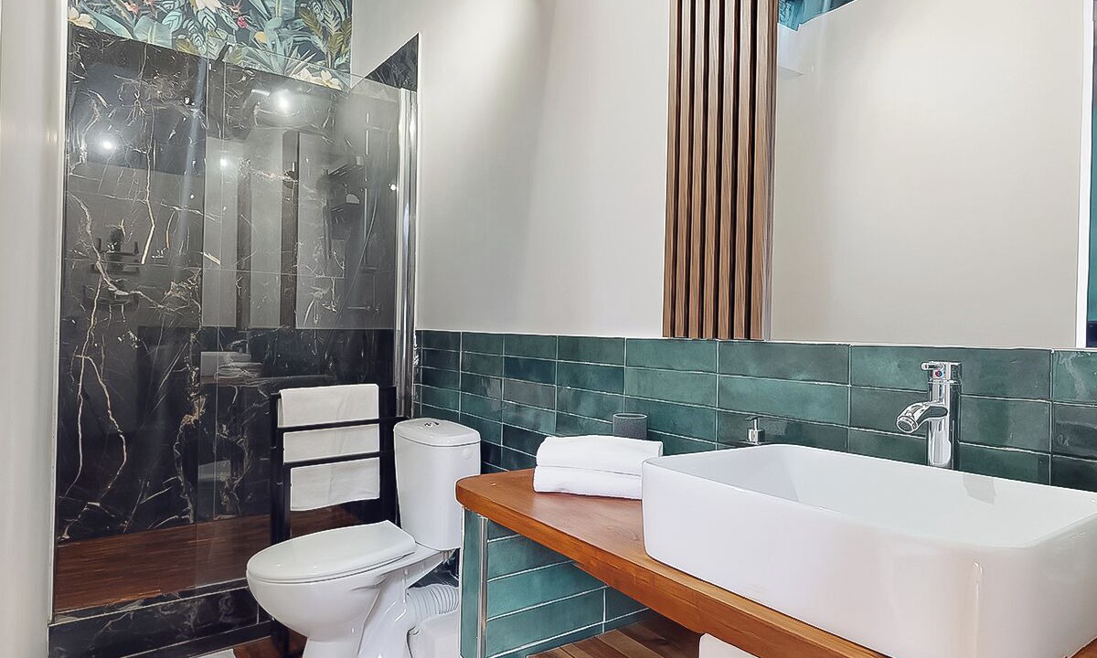 Photo of Bathroom in Suresnes