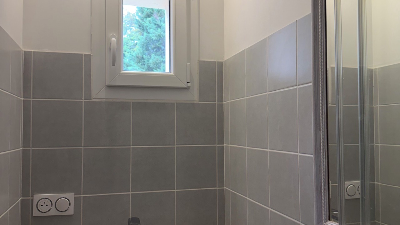 Photo of Bathroom in Sept-Saulx