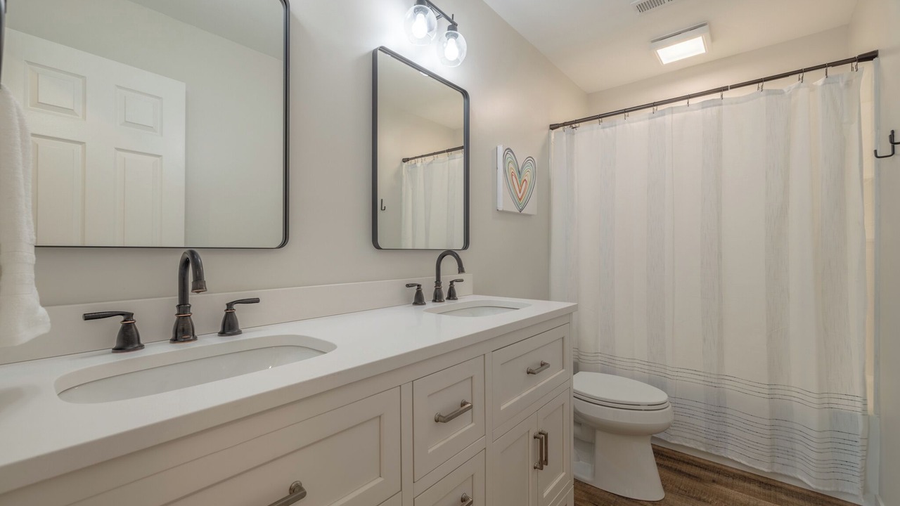 Photo of Bathroom in Innsbrook