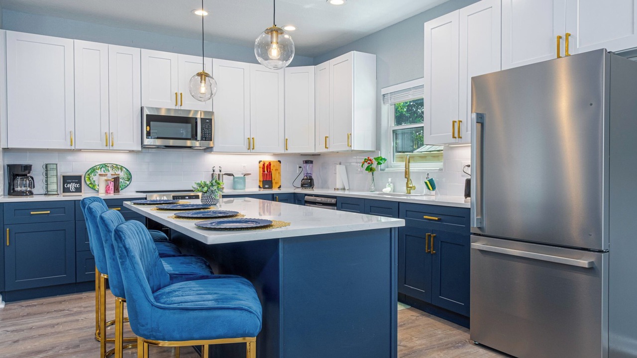 Photo of Kitchen in Historic Garderns