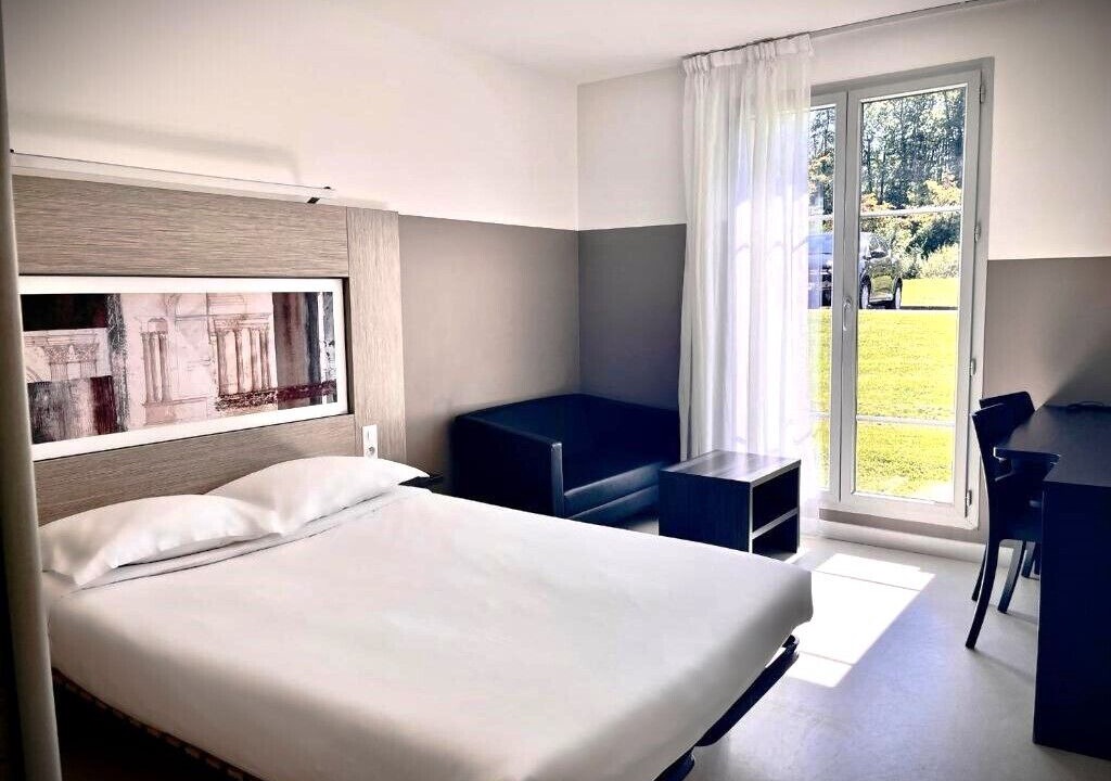 Photo of Bedroom in Le Mee-sur-Seine